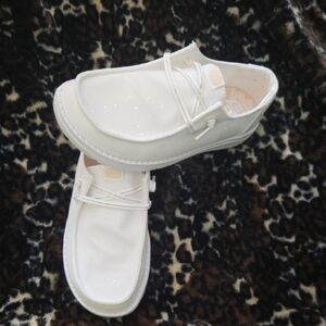 NWOT. Hey Dude White Glitter Wendy Loafers, Size 8.